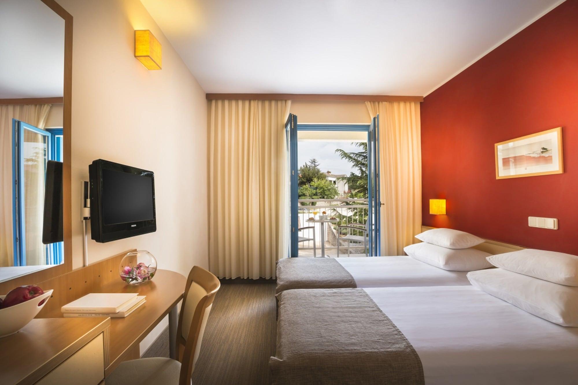 Hotel Sunny Krk By Valamar Krk Town