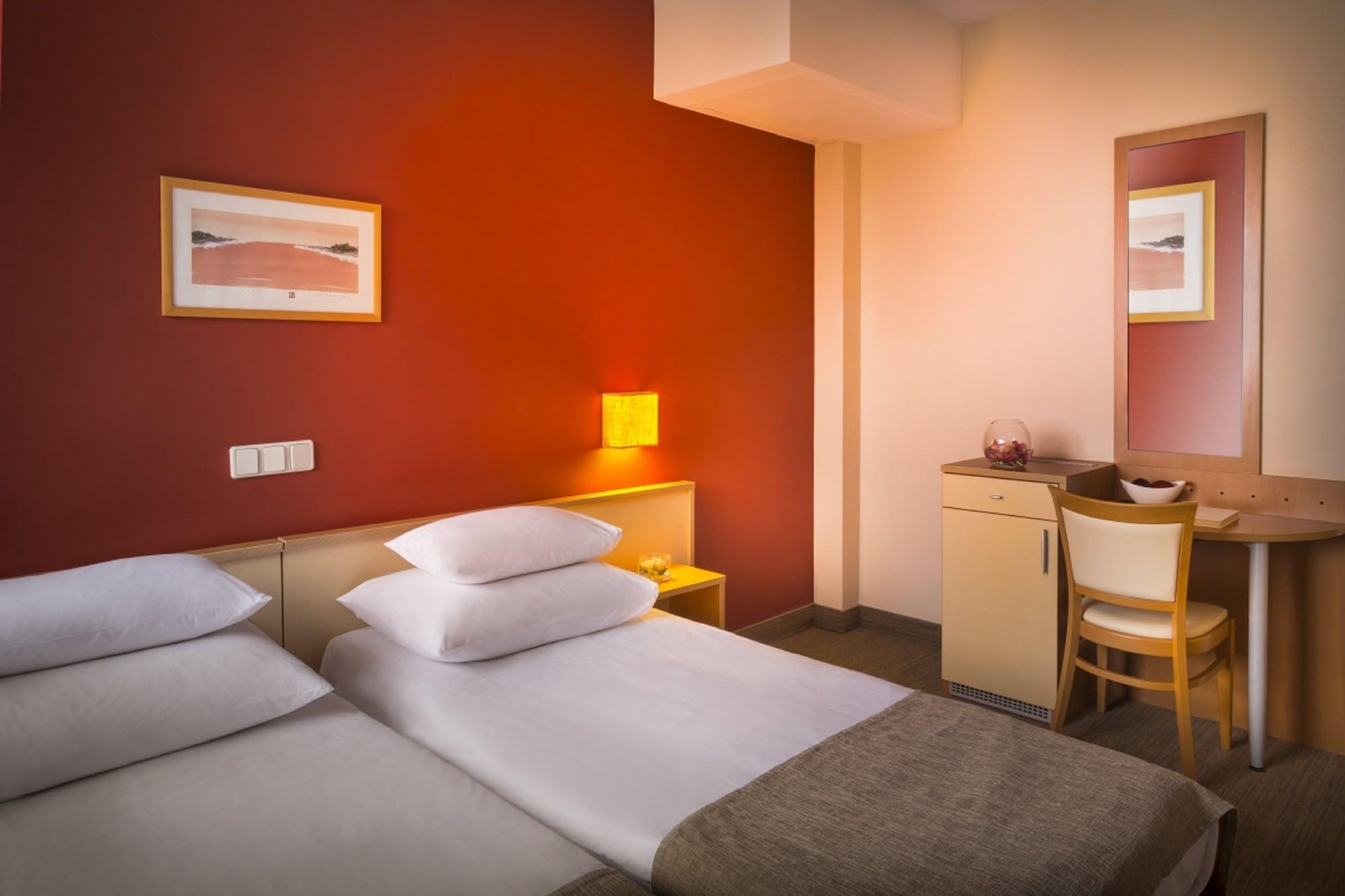 Hotel Sunny Krk By Valamar Krk Town