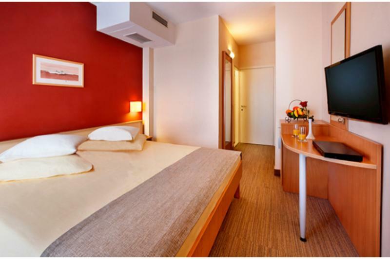 Sunny Krk By Valamar Hotel 3*